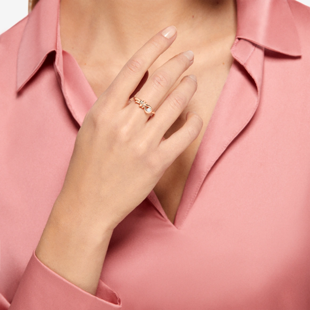 Rose Gold &amp; White Diamond Nodo Ring