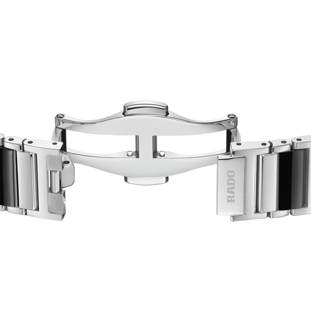 Integral Diamonds