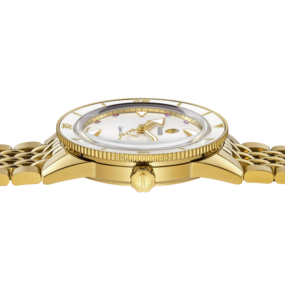 Captain Cook x Marina Hoermanseder Heartbeat