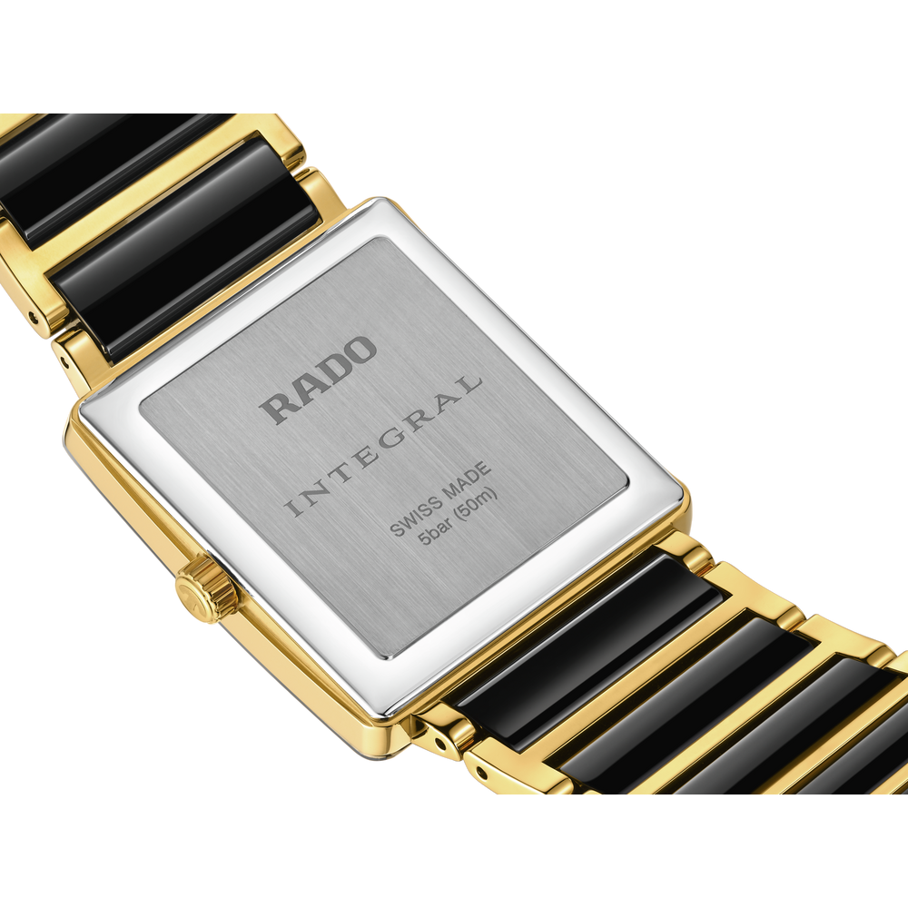 Integral Diamonds