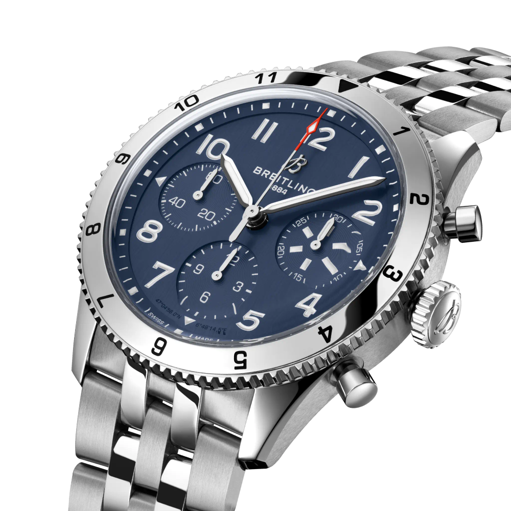 Classic AVI Chronograph 42 Tribute to Vought F4U Corsair