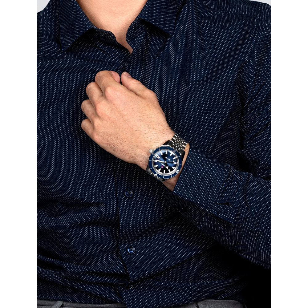 Captain Cook Automatic