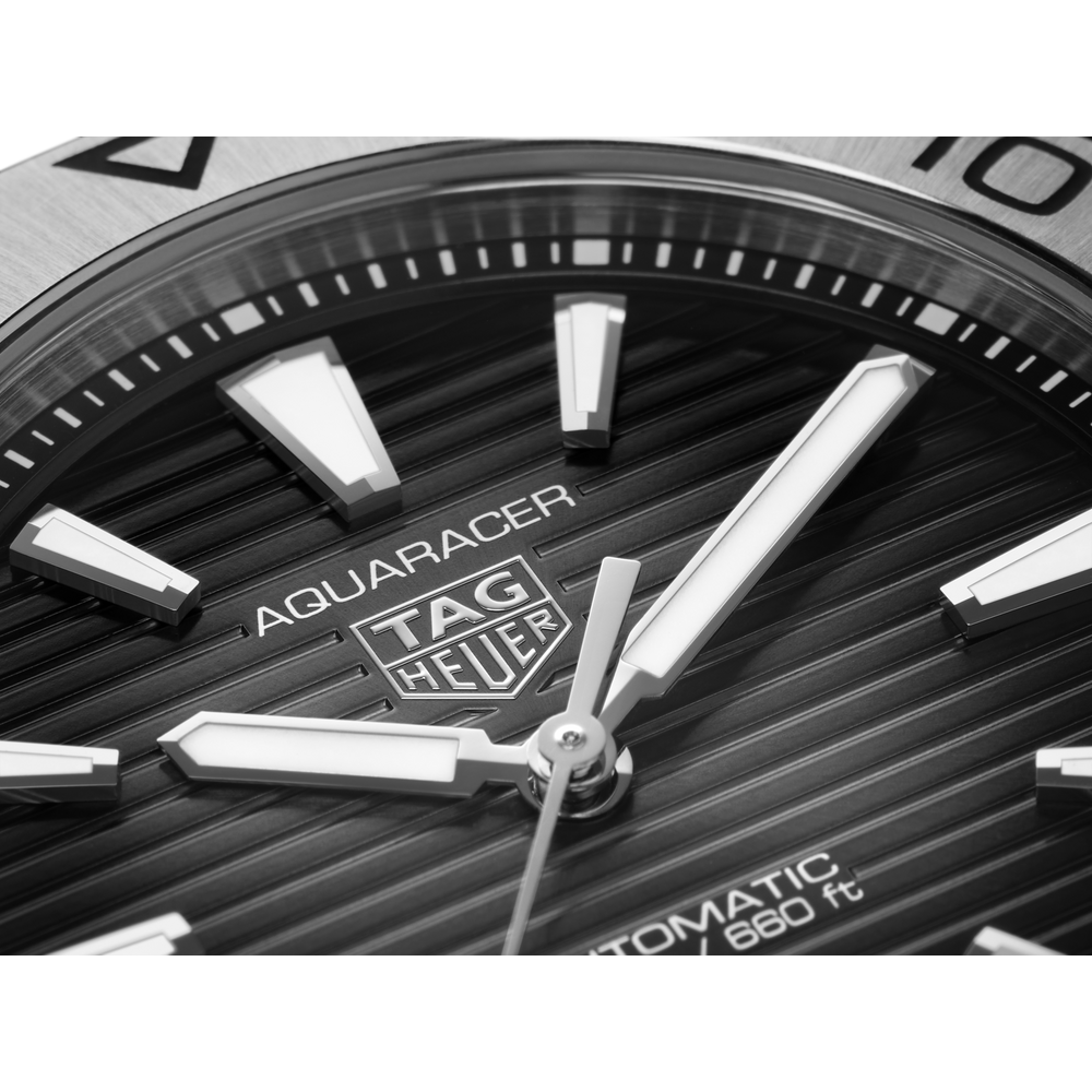 Aquaracer Professional 200 Date