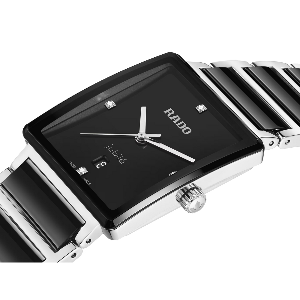 Integral Diamonds