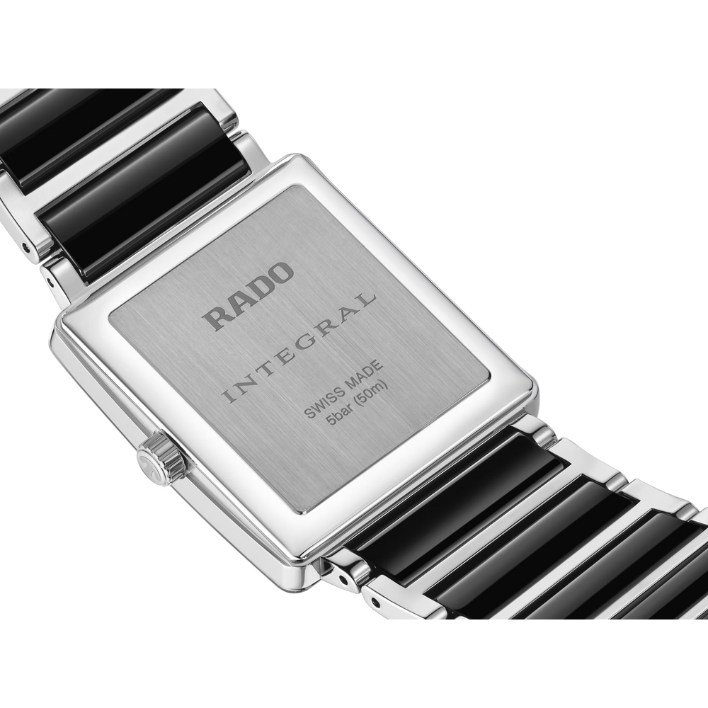 Integral Diamonds