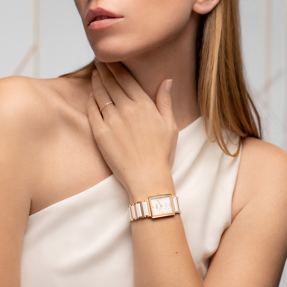 Integral Diamonds