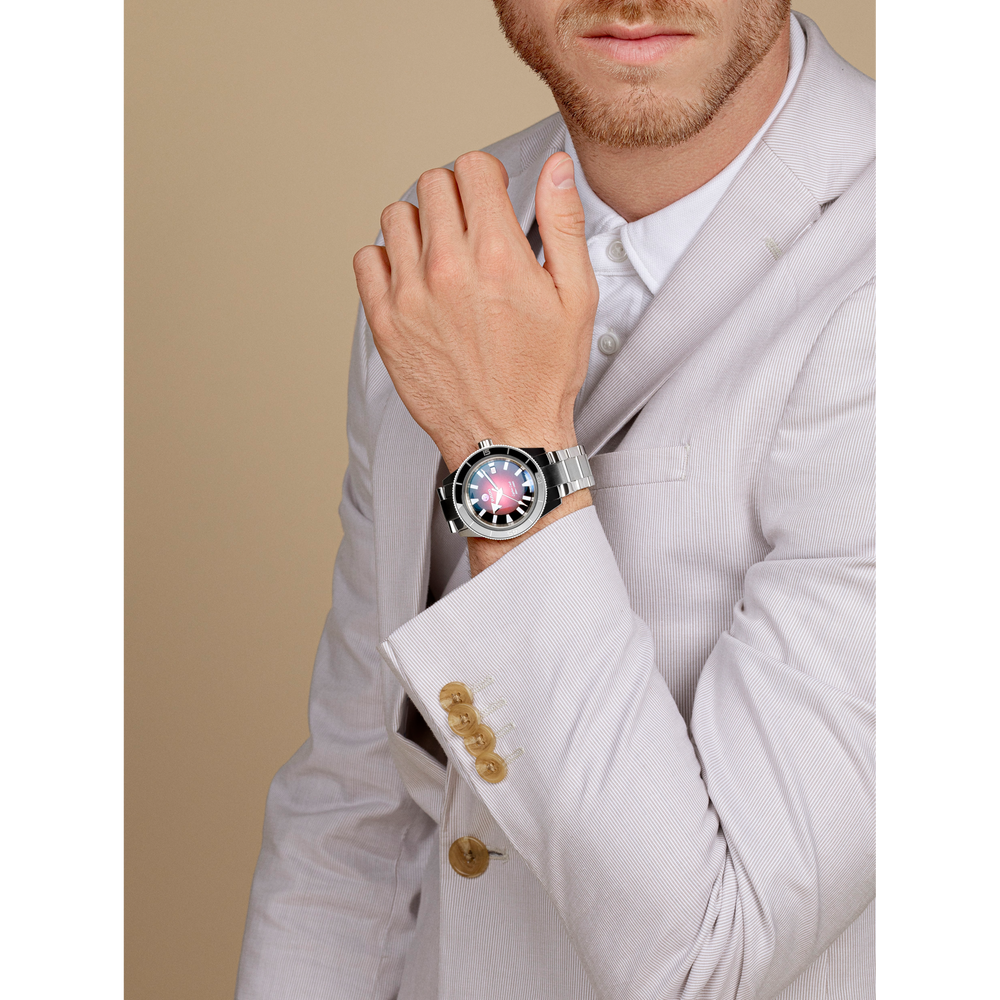 Captain Cook Automatic