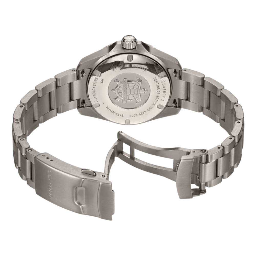 DS Action Diver 38mm Titanium