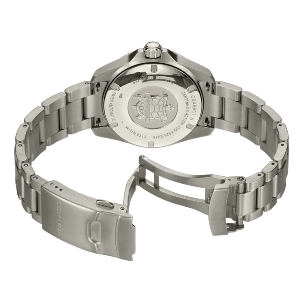 DS Action Diver 38mm Titanium