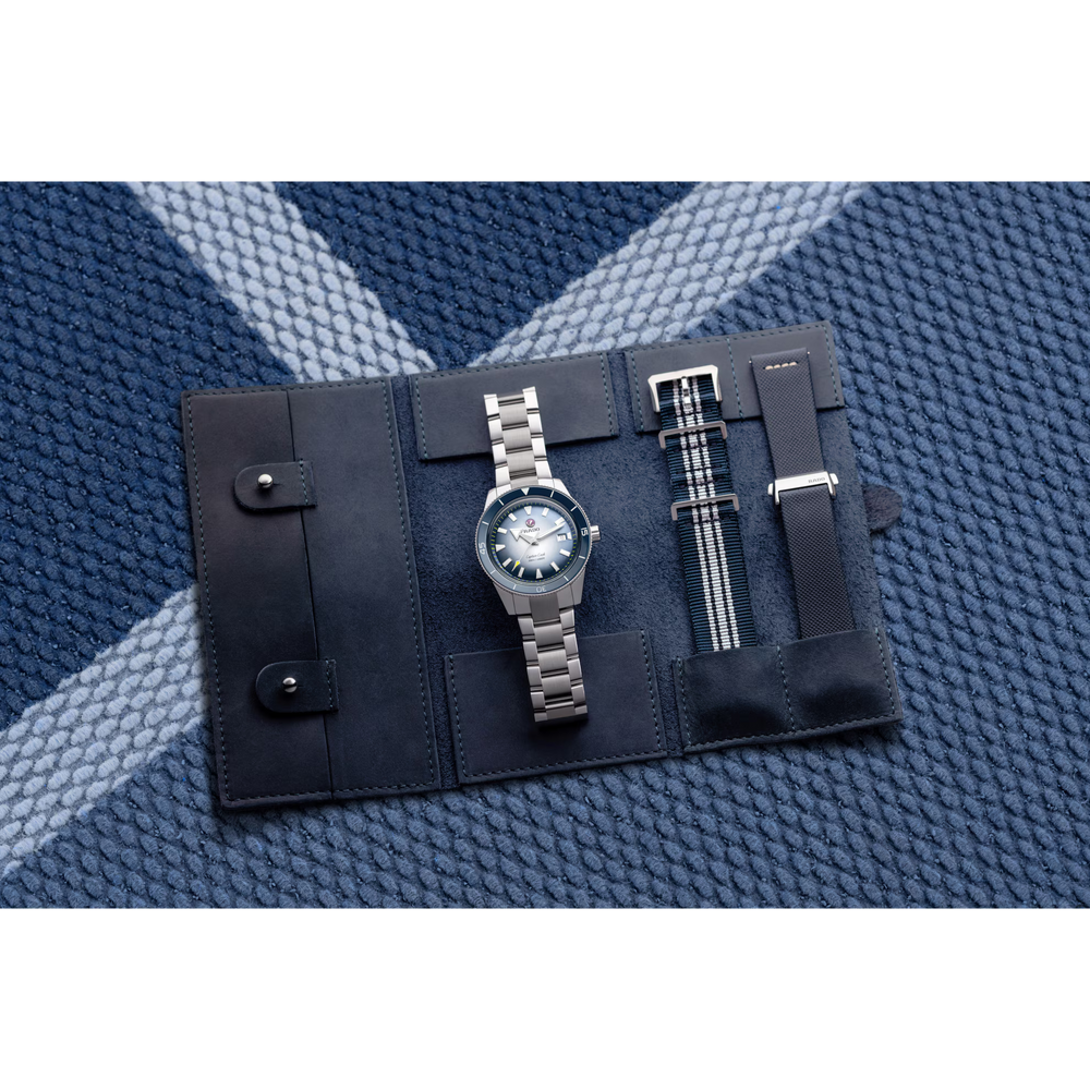 Captain Cook Automatic