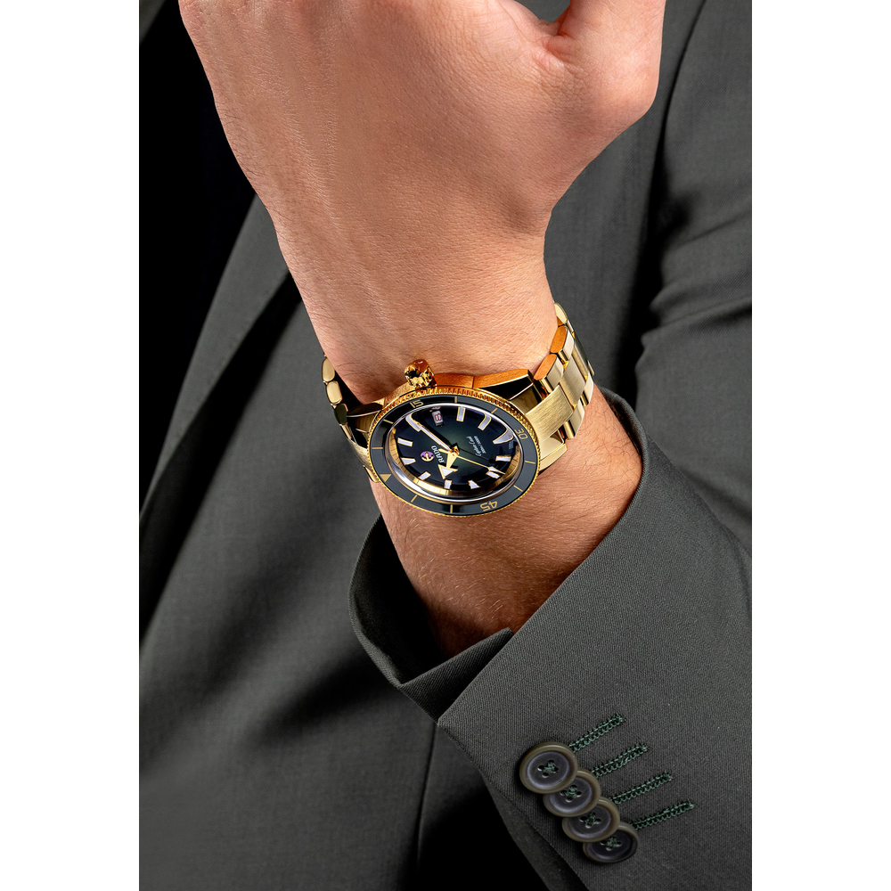 Captain Cook Automatic