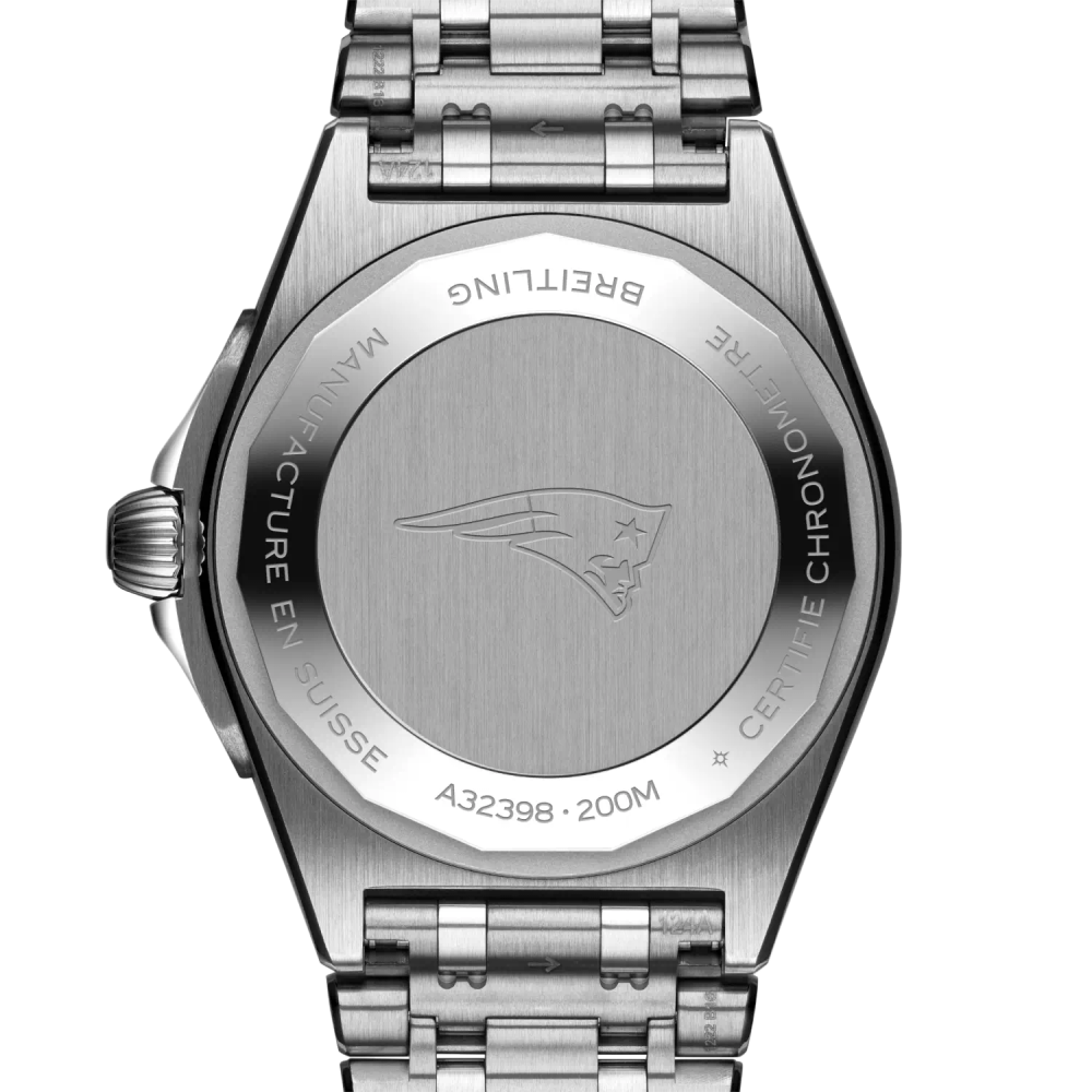 Chronomat Automatic GMT 40 NFL New England Patriots Edition