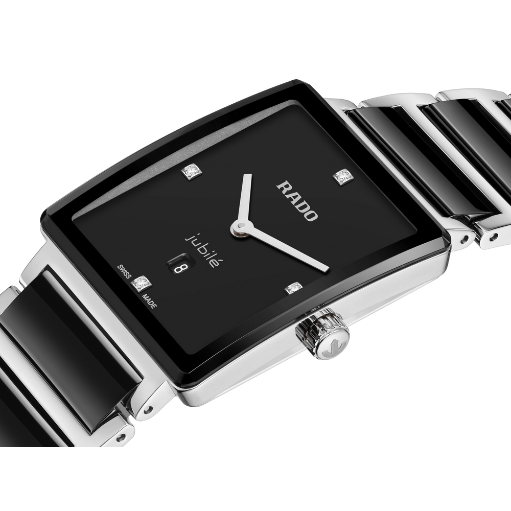 Integral Diamonds