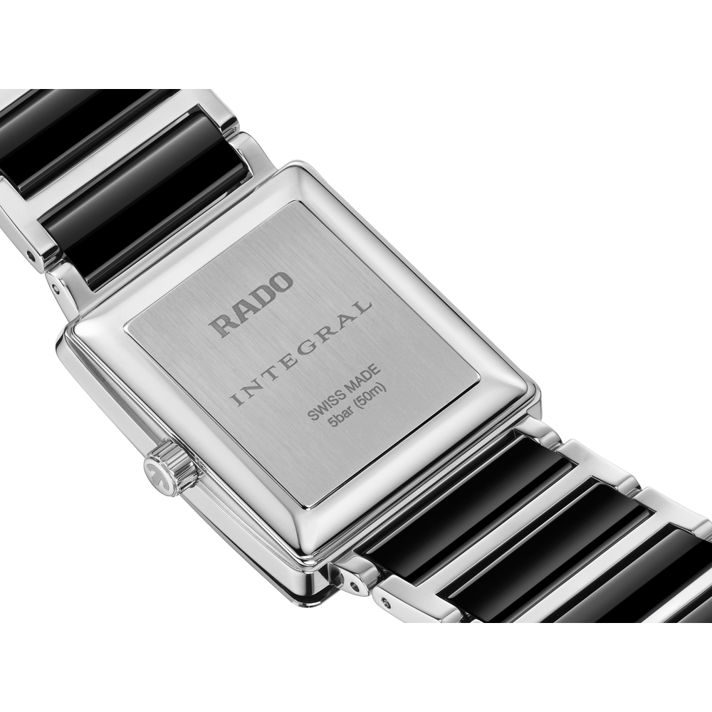 Integral Diamonds
