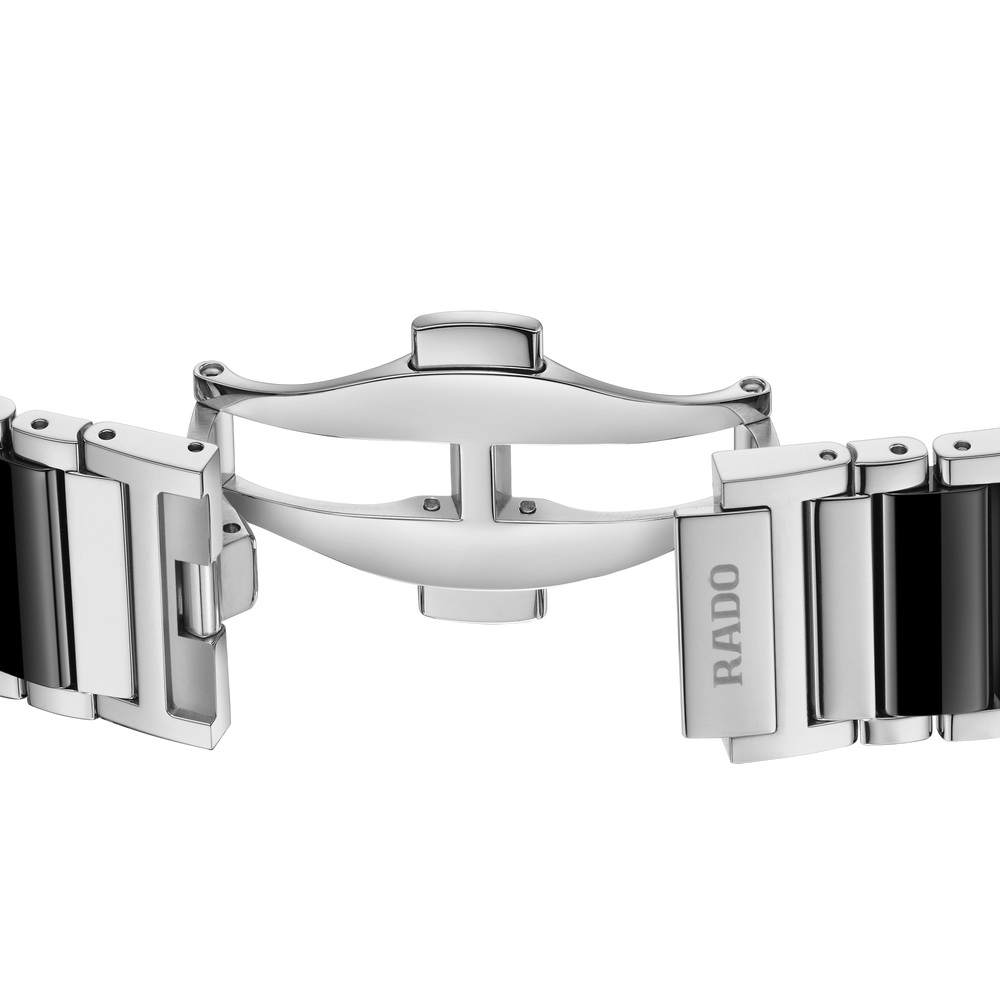 Integral Diamonds