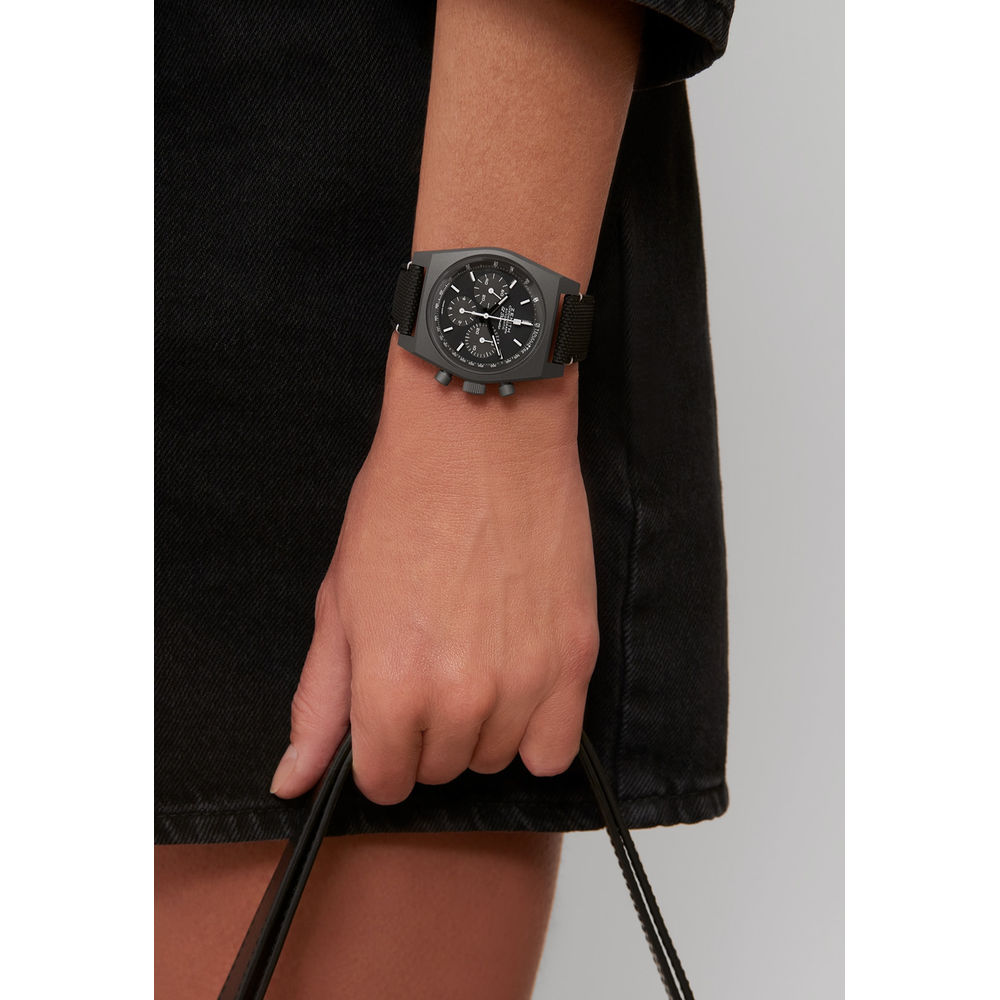 Chronomaster Revival Shadow